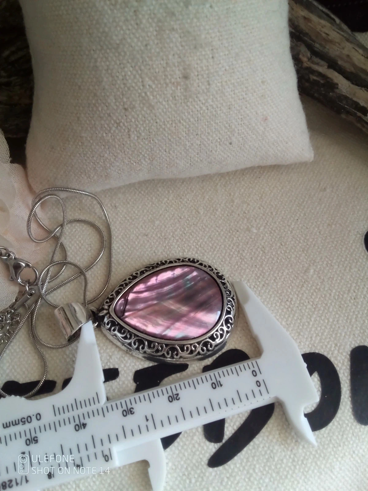 Collier pendentif argenté avec nacre naturelle – photo 3